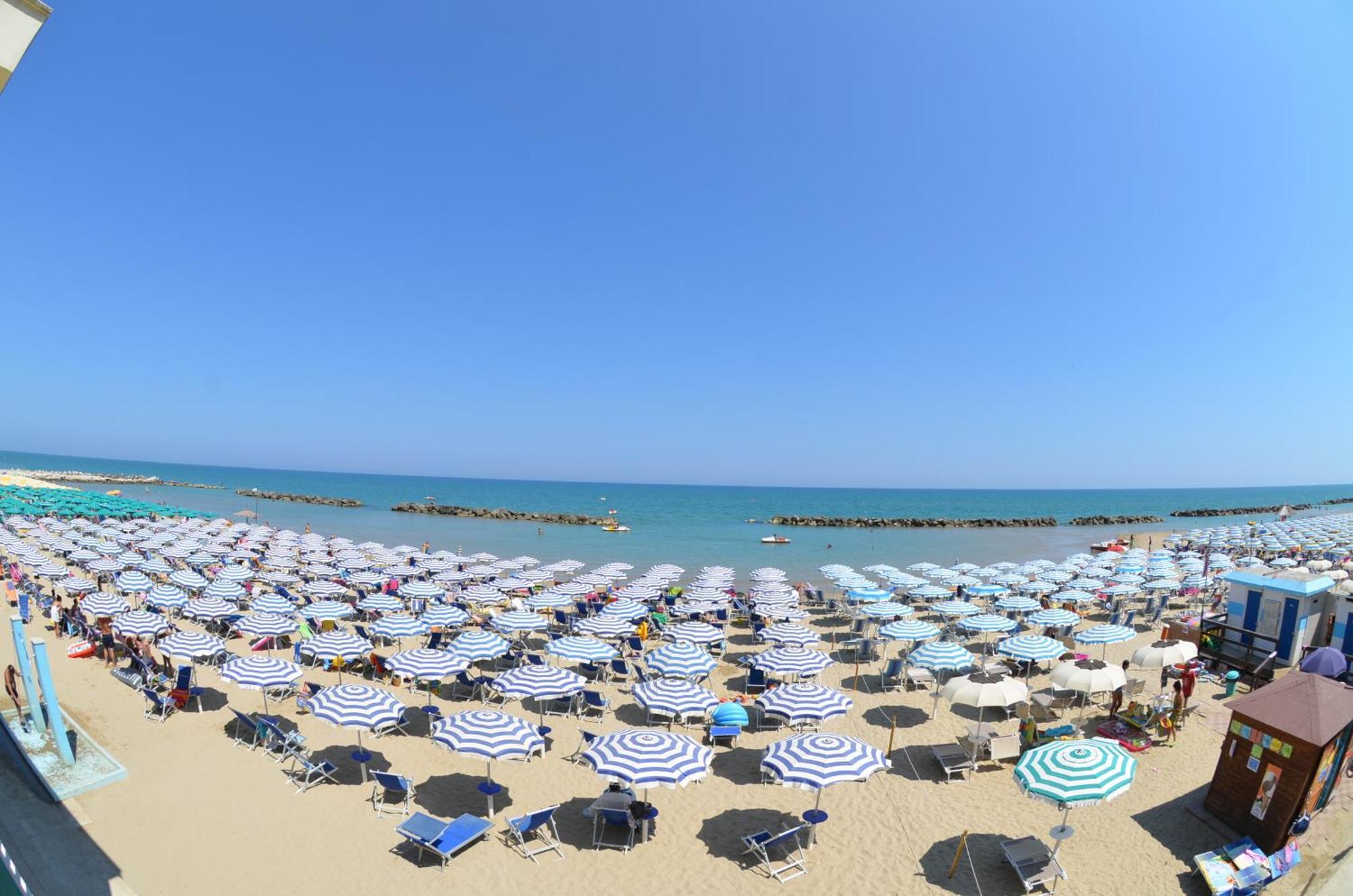 Grand Eurhotel Montesilvano Marina المظهر الخارجي الصورة